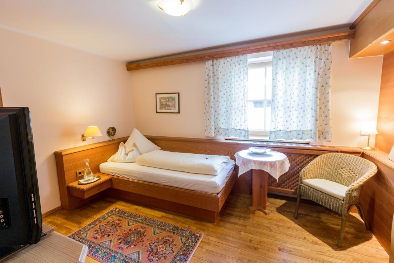 Biohotel Schweitzer Mieming Bagian luar foto