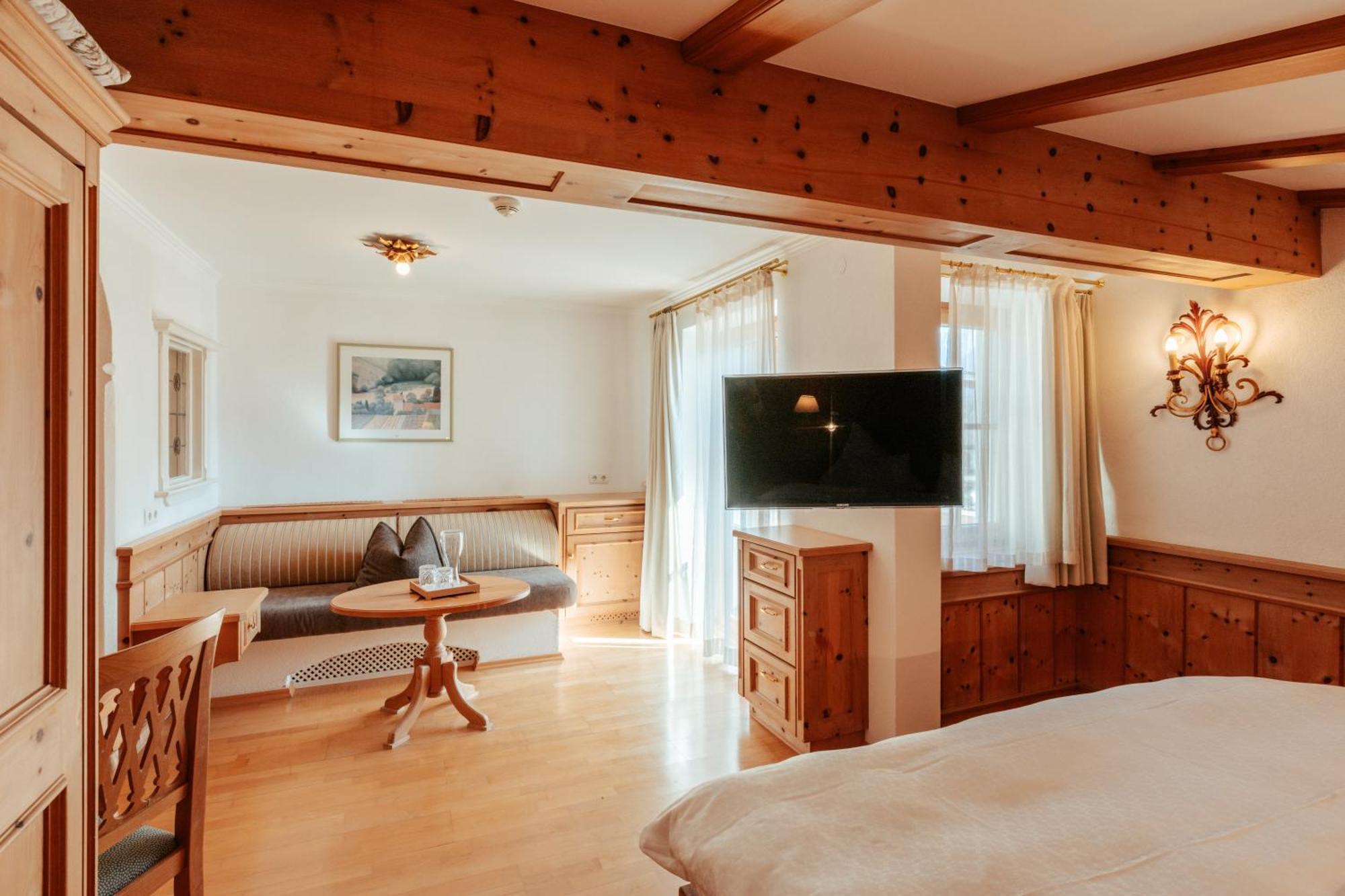 Biohotel Schweitzer Mieming Bagian luar foto