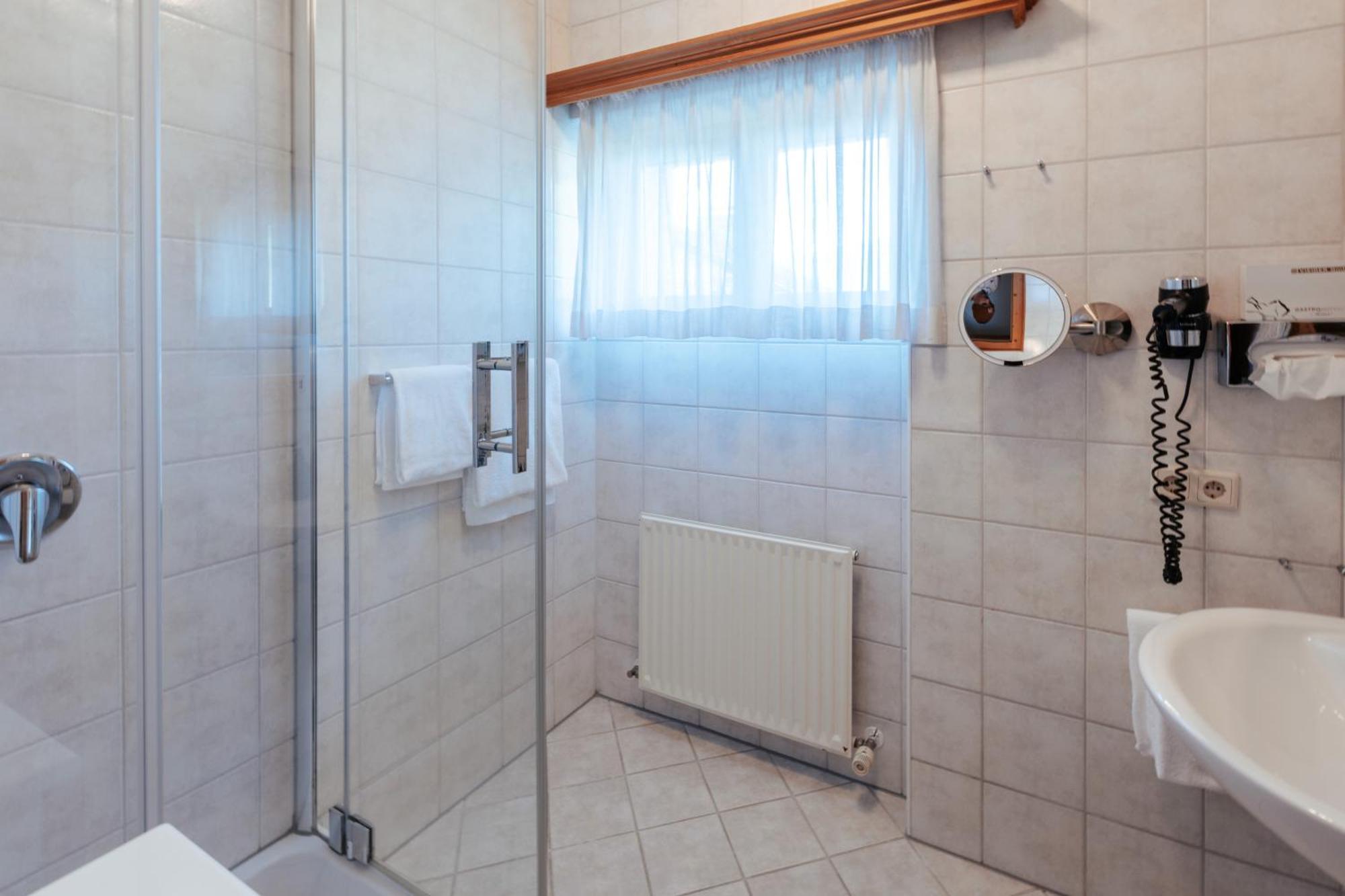 Biohotel Schweitzer Mieming Bagian luar foto